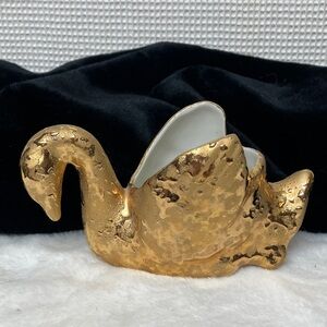 Dixon Art Studio Swan figurine